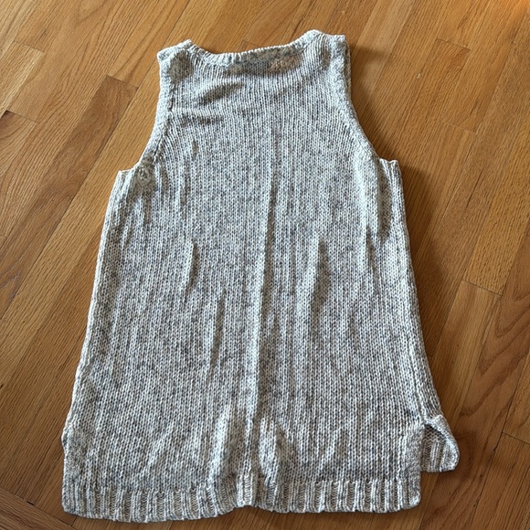 Allison Joy tank sweater - Picture 3 of 3